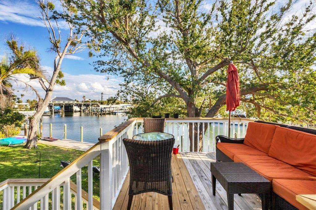 出租: $4,200 (4 贝兹, 3 浴室, 2047 平方英尺)