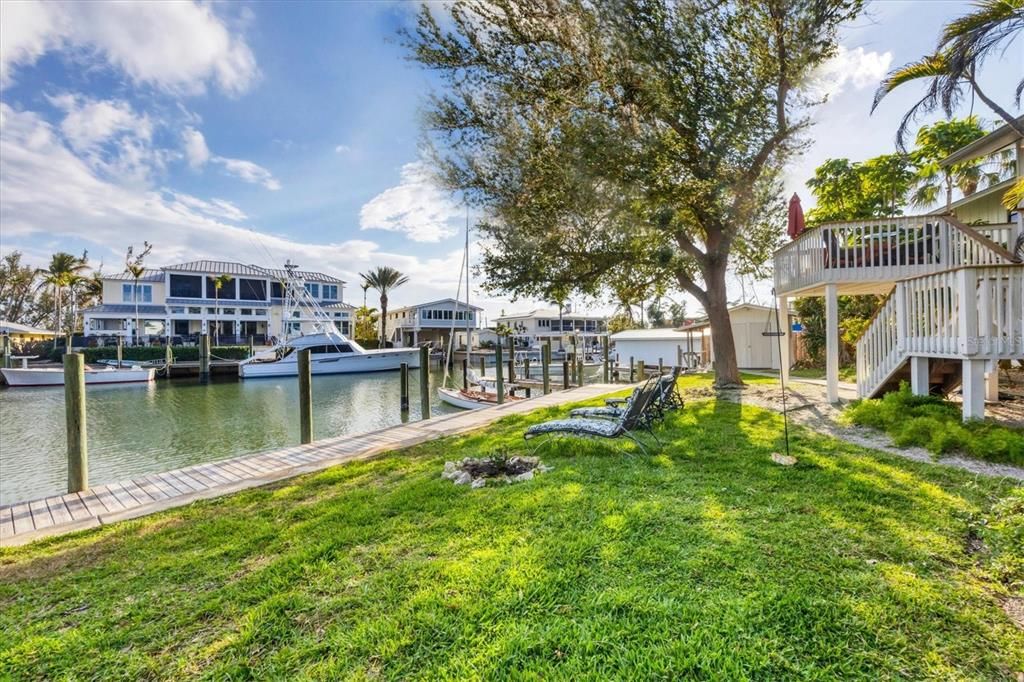 出租: $4,200 (4 贝兹, 3 浴室, 2047 平方英尺)