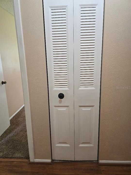 Под контрактом: $239,000 (2 спален, 2 ванн, 1075 Квадратных фут)