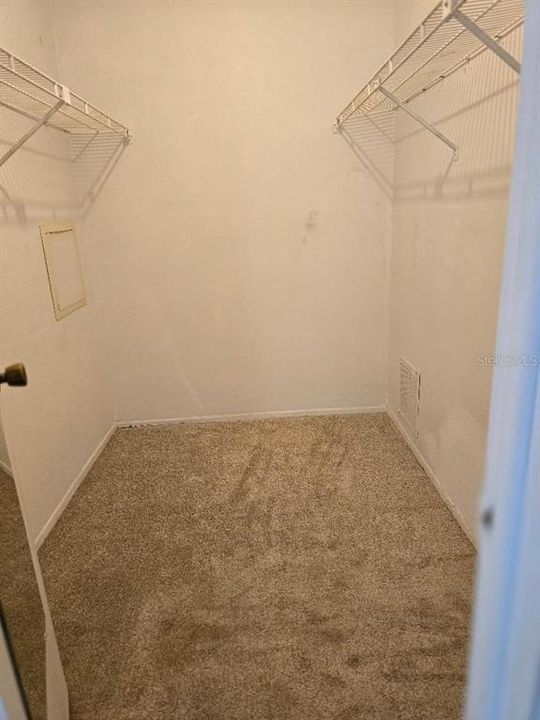 Под контрактом: $239,000 (2 спален, 2 ванн, 1075 Квадратных фут)