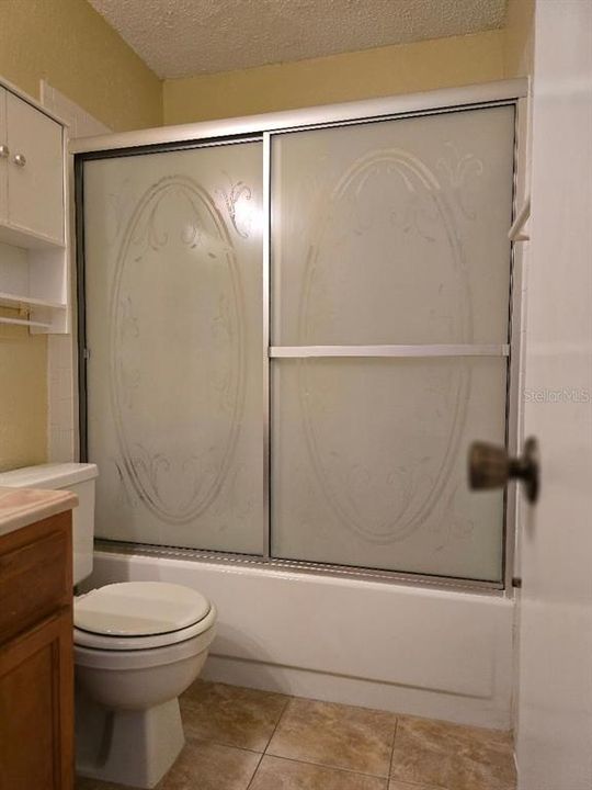 Под контрактом: $239,000 (2 спален, 2 ванн, 1075 Квадратных фут)