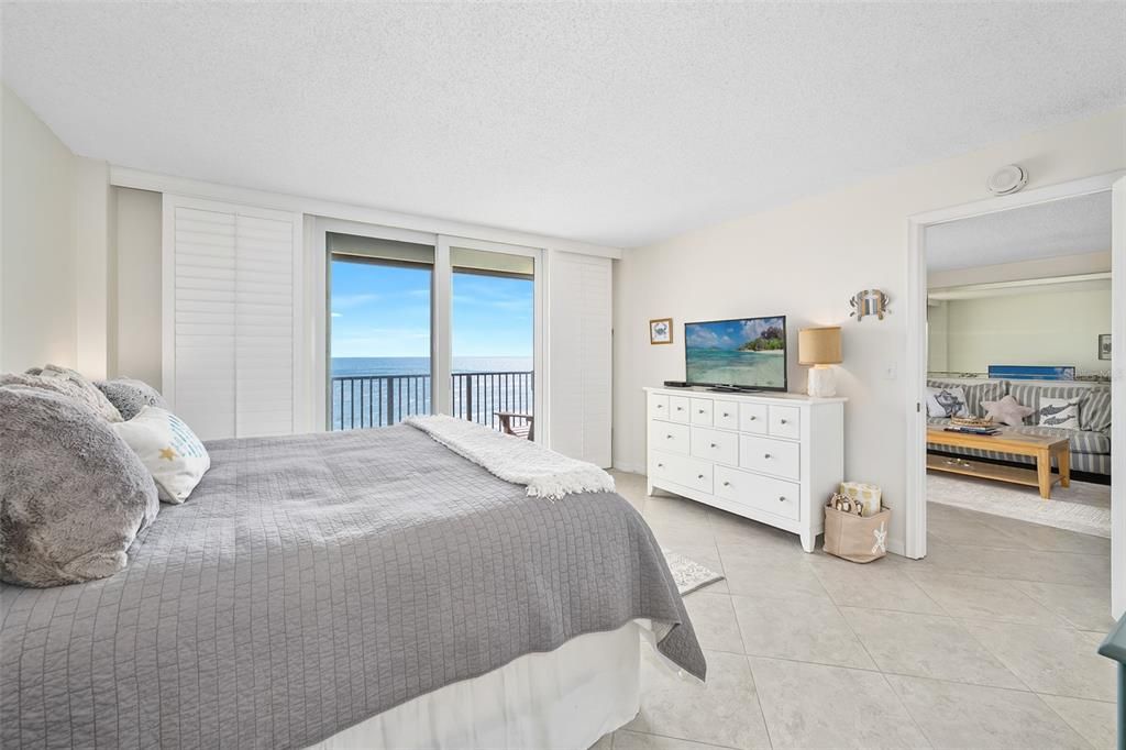 待售: $480,000 (2 贝兹, 2 浴室, 1131 平方英尺)