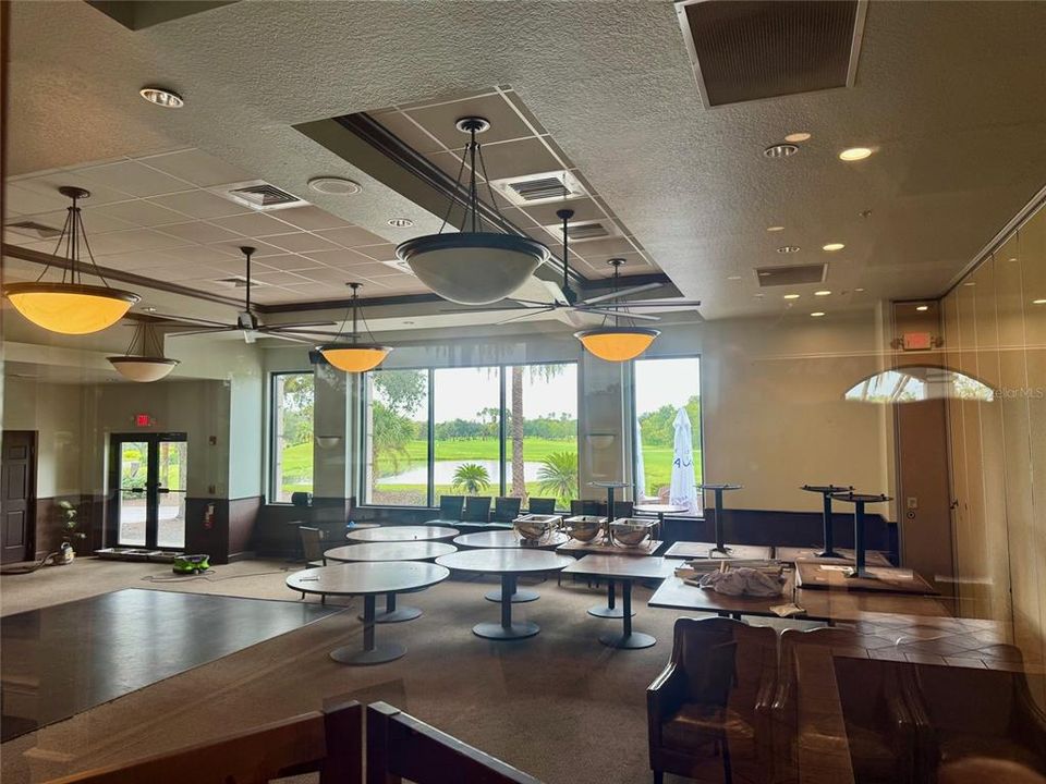 Active With Contract: $235,000 (2 beds, 2 baths, 1226 Square Feet)