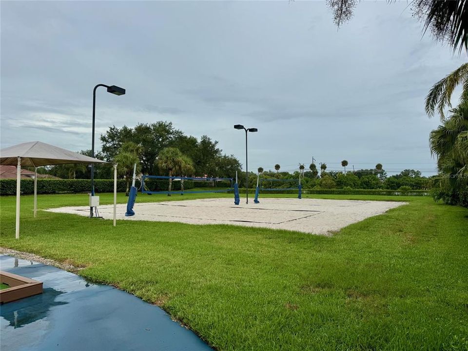 Active With Contract: $235,000 (2 beds, 2 baths, 1226 Square Feet)