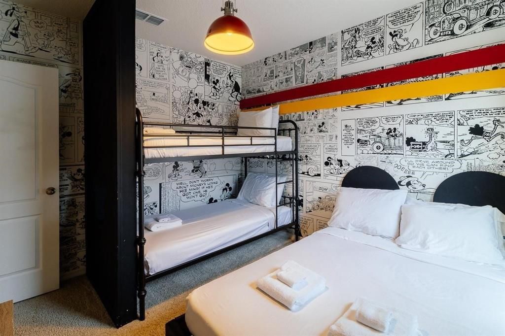 For Sale: $765,000 (6 beds, 5 baths, 3270 Square Feet)