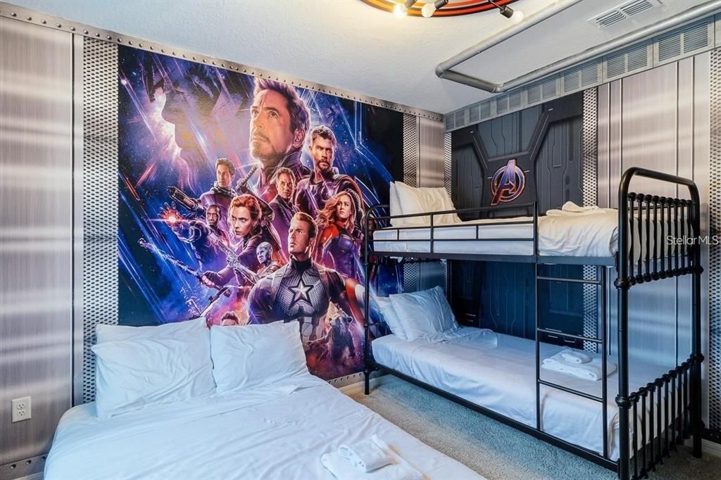 For Sale: $765,000 (6 beds, 5 baths, 3270 Square Feet)