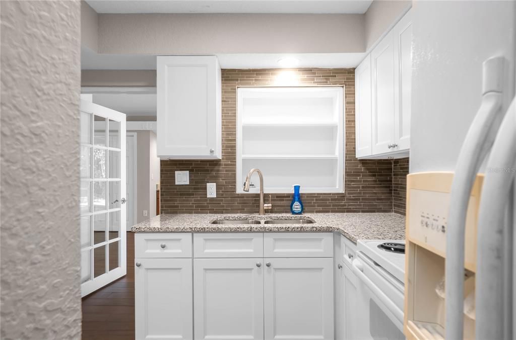 На продажу: $235,000 (3 спален, 1 ванн, 1674 Квадратных фут)