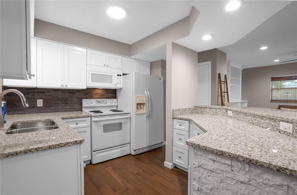 На продажу: $235,000 (3 спален, 1 ванн, 1674 Квадратных фут)