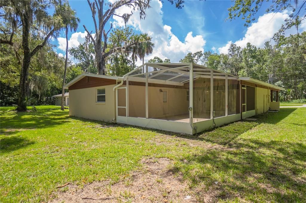 На продажу: $235,000 (3 спален, 1 ванн, 1674 Квадратных фут)