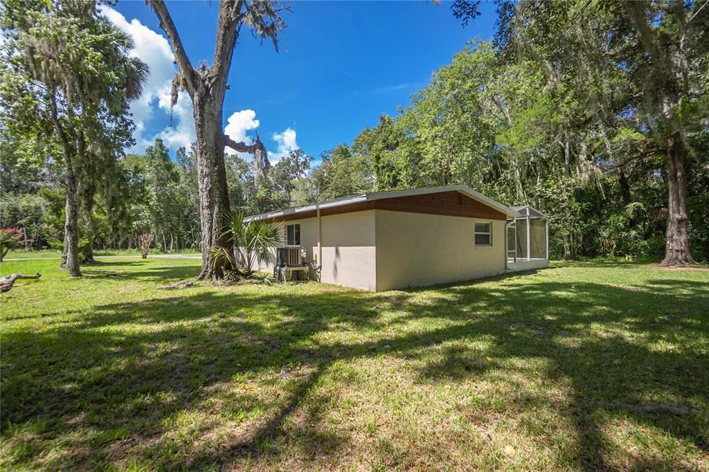 На продажу: $235,000 (3 спален, 1 ванн, 1674 Квадратных фут)