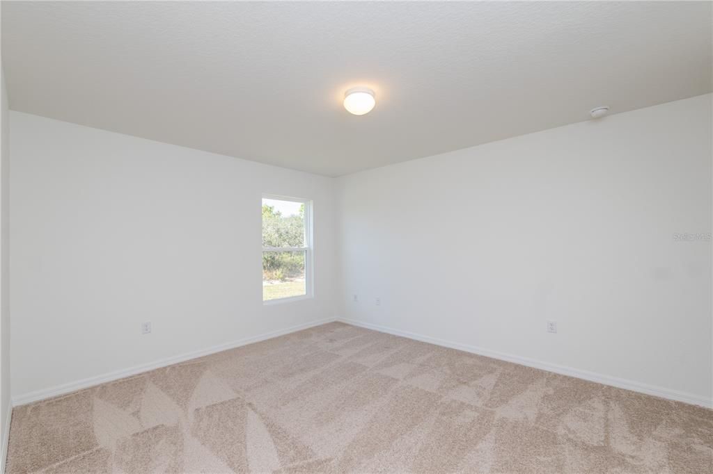 Activo con contrato: $310,952 (3 camas, 2 baños, 1586 Pies cuadrados)
