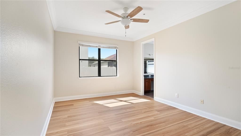 Active With Contract: $2,400 (3 beds, 2 baths, 2122 Square Feet)