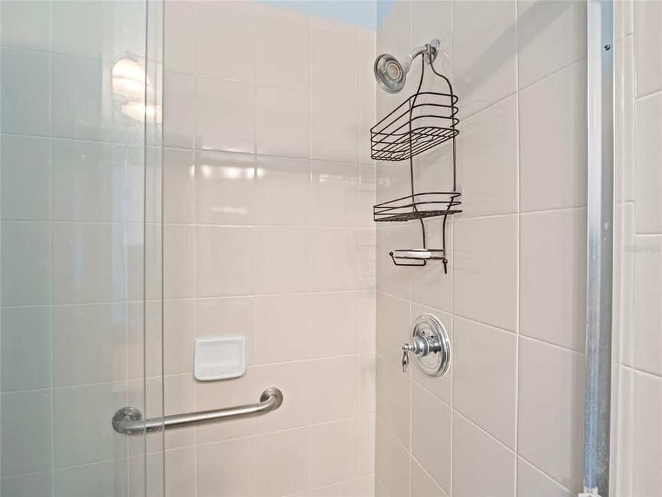 На продажу: $285,000 (2 спален, 2 ванн, 1297 Квадратных фут)