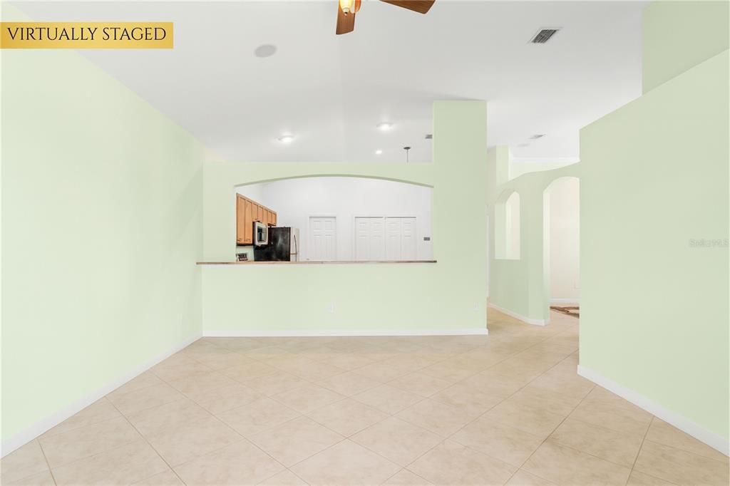 На продажу: $285,000 (2 спален, 2 ванн, 1297 Квадратных фут)