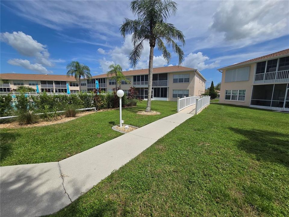 待售: $123,500 (2 贝兹, 2 浴室, 1360 平方英尺)