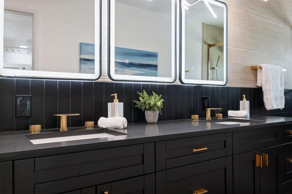 待售: $1,900,000 (3 贝兹, 2 浴室, 3410 平方英尺)