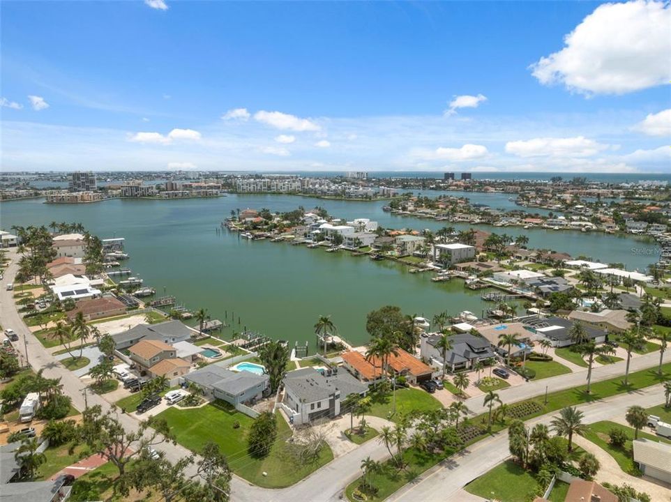 待售: $1,900,000 (3 贝兹, 2 浴室, 3410 平方英尺)