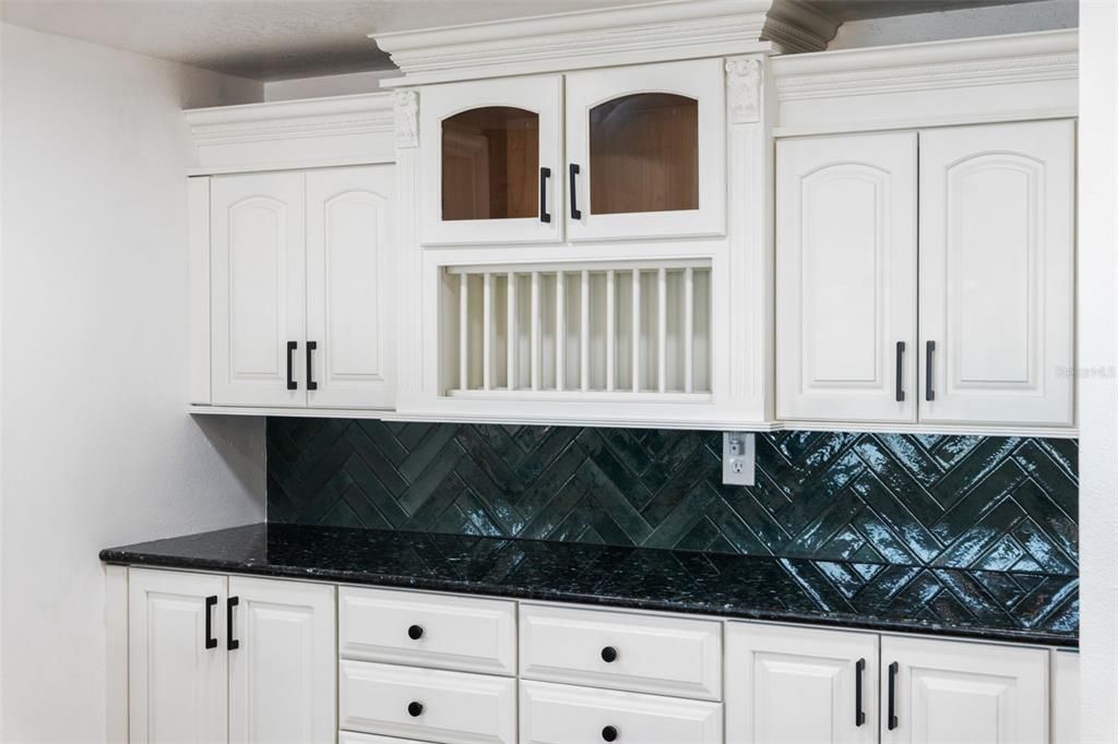 待售: $1,900,000 (3 贝兹, 2 浴室, 3410 平方英尺)