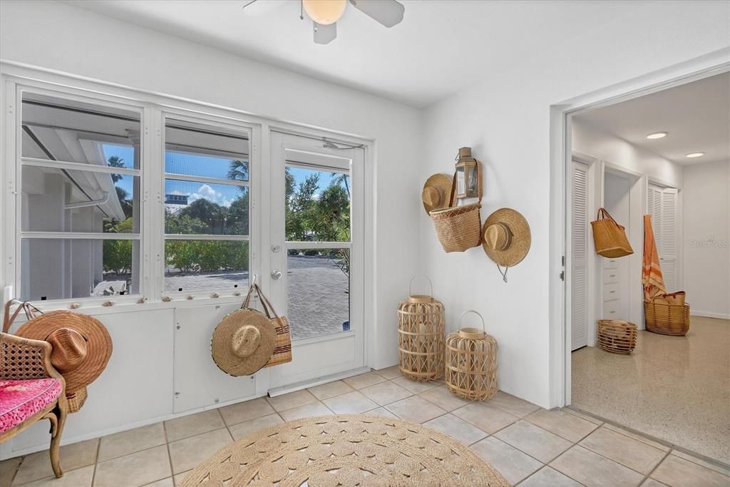 出租: $6,125 (3 贝兹, 4 浴室, 3276 平方英尺)