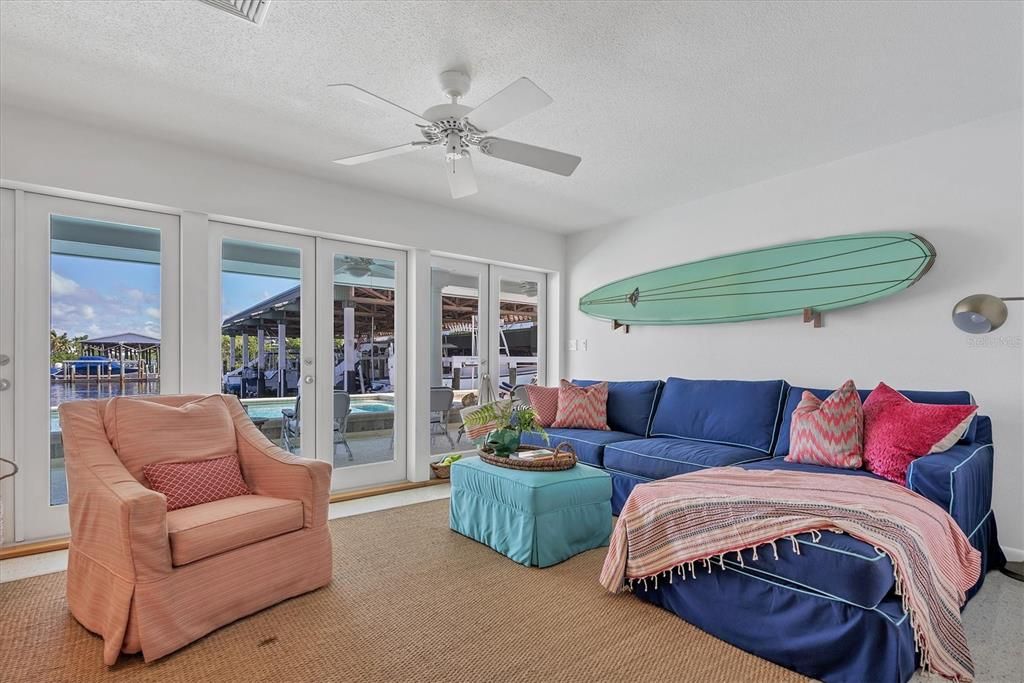 出租: $6,125 (3 贝兹, 4 浴室, 3276 平方英尺)