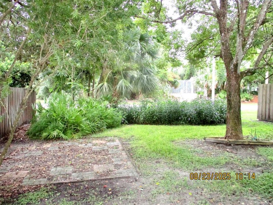 Под контрактом: $230,900 (2 спален, 2 ванн, 1134 Квадратных фут)