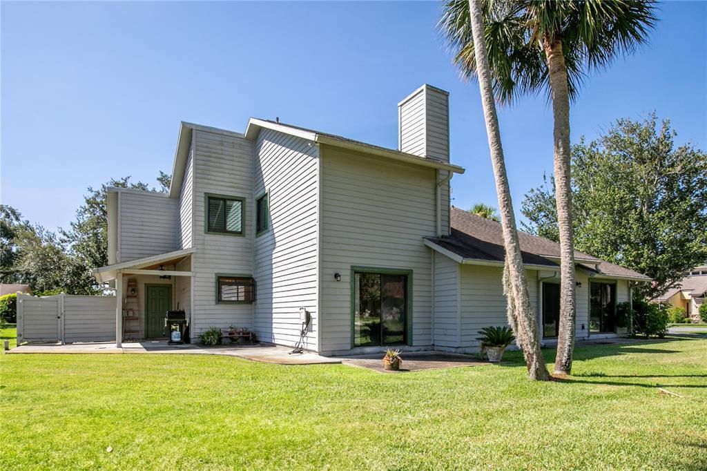 На продажу: $514,999 (4 спален, 2 ванн, 3140 Квадратных фут)