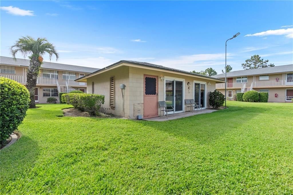 Active With Contract: $60,000 (2 beds, 1 baths, 728 Square Feet)