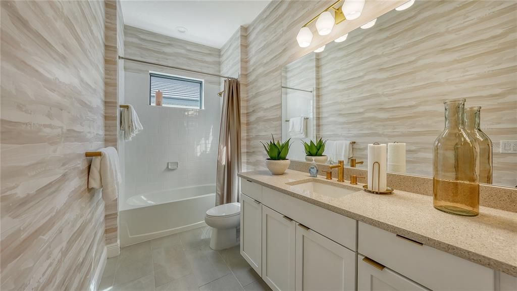 Active With Contract: $706,990 (4 beds, 3 baths, 2456 Square Feet)