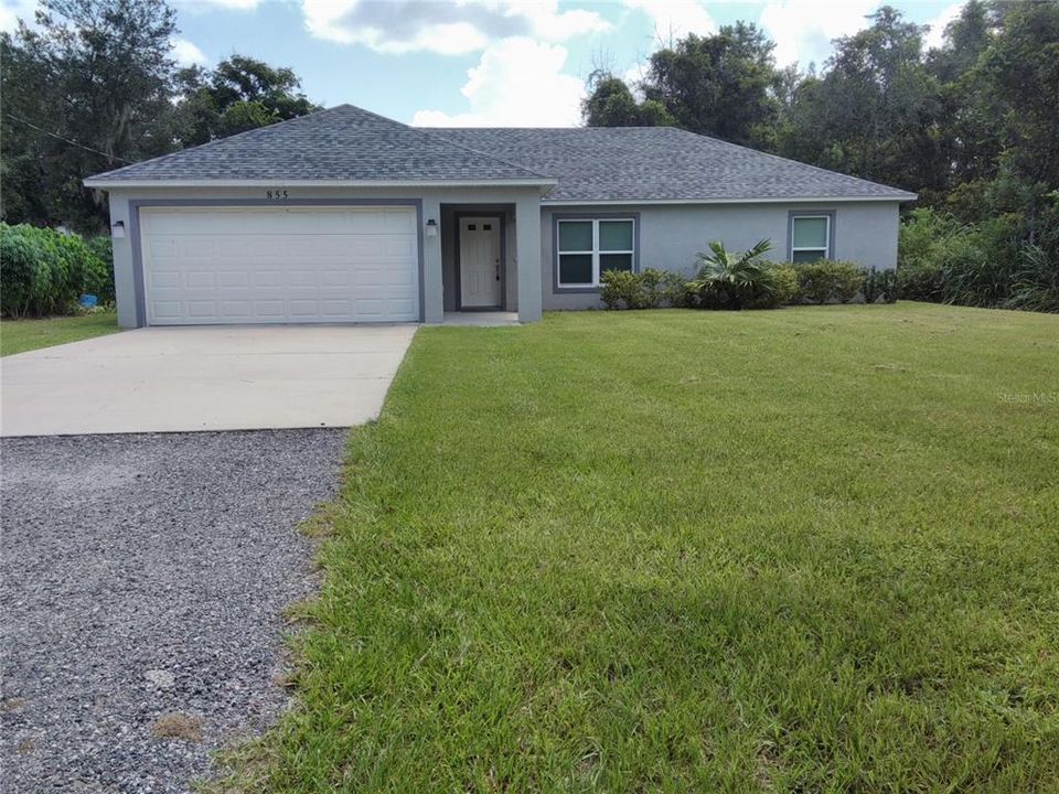 Recientemente alquilado: $1,900 (3 camas, 2 baños, 1452 Pies cuadrados)