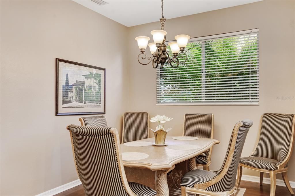 Active With Contract: $2,075 (2 beds, 2 baths, 1551 Square Feet)