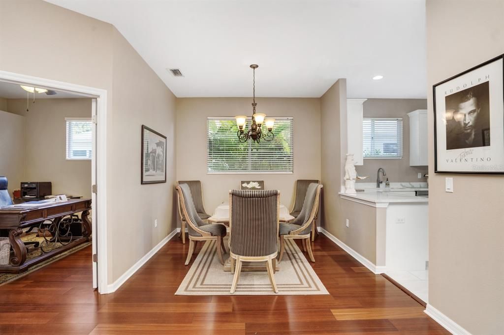 Active With Contract: $2,075 (2 beds, 2 baths, 1551 Square Feet)