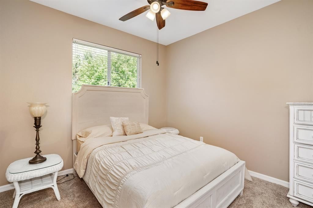 Active With Contract: $2,075 (2 beds, 2 baths, 1551 Square Feet)