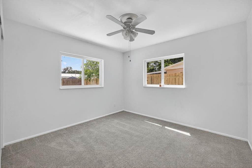 Active With Contract: $349,999 (2 beds, 1 baths, 1091 Square Feet)