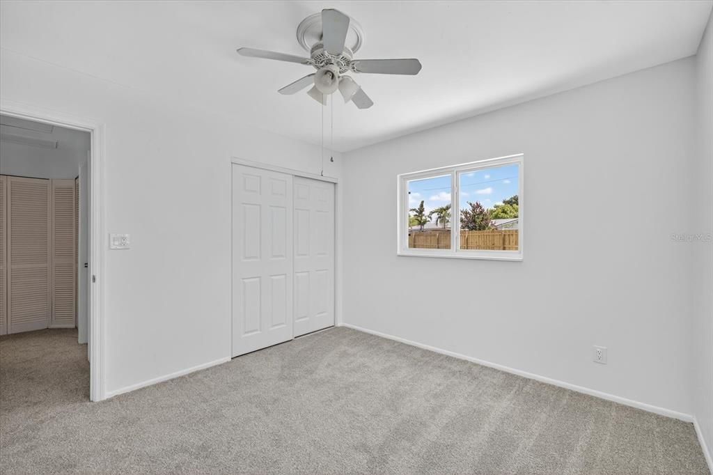 Active With Contract: $349,999 (2 beds, 1 baths, 1091 Square Feet)