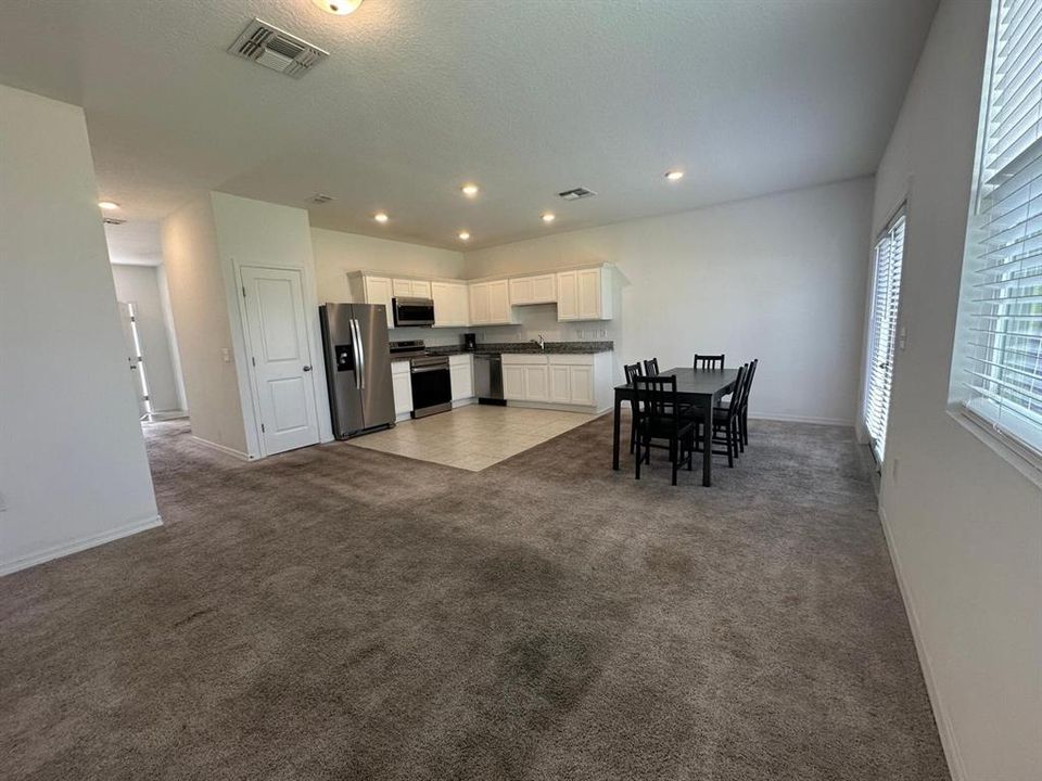 En Renta: $1,950 (3 camas, 2 baños, 1480 Pies cuadrados)