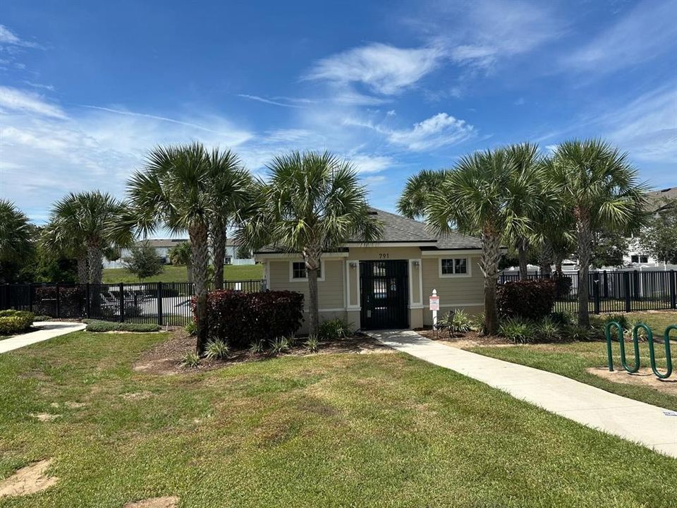 En Renta: $1,950 (3 camas, 2 baños, 1480 Pies cuadrados)