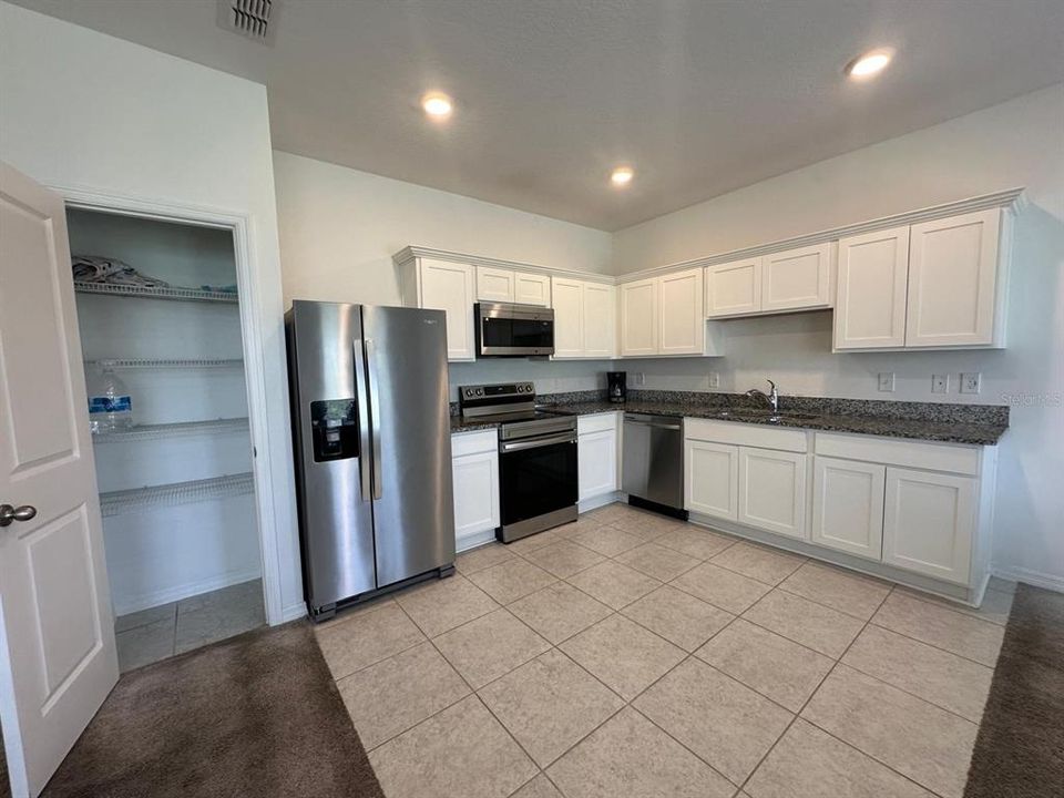 En Renta: $1,950 (3 camas, 2 baños, 1480 Pies cuadrados)