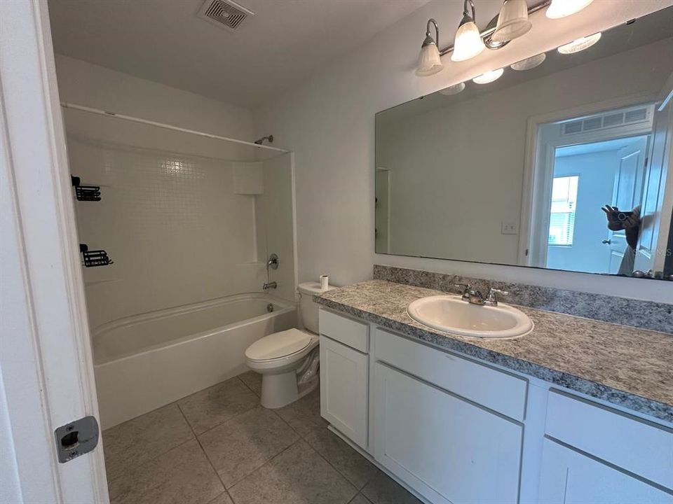 En Renta: $1,950 (3 camas, 2 baños, 1480 Pies cuadrados)