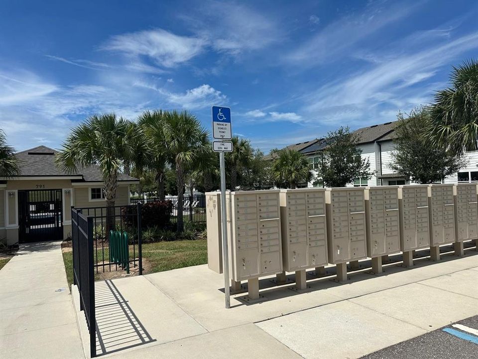 En Renta: $1,950 (3 camas, 2 baños, 1480 Pies cuadrados)