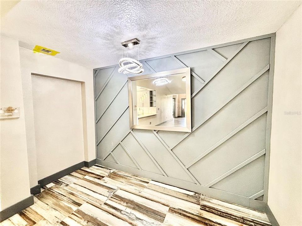 待售: $620,000 (5 贝兹, 4 浴室, 1800 平方英尺)