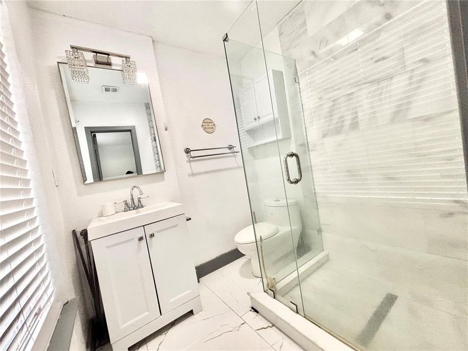 待售: $620,000 (5 贝兹, 4 浴室, 1800 平方英尺)