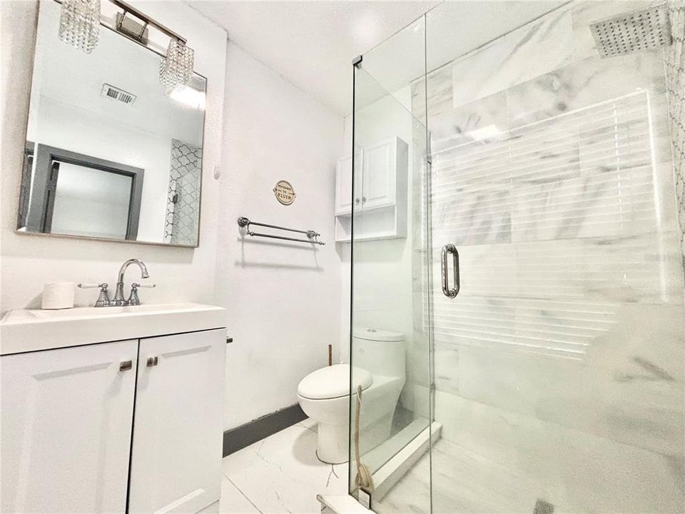 待售: $620,000 (5 贝兹, 4 浴室, 1800 平方英尺)