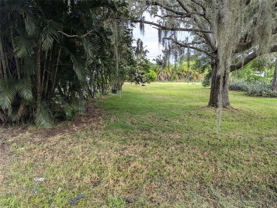 For Sale: $275,000 (3 beds, 1 baths, 1128 Square Feet)