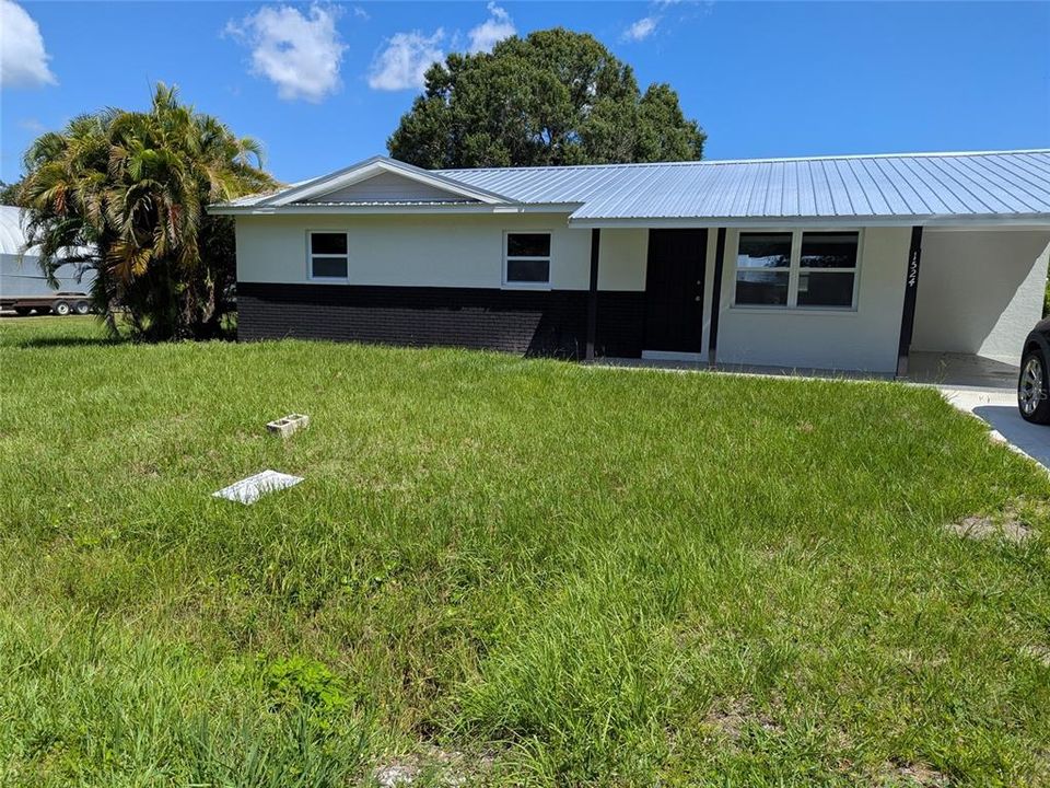 For Sale: $275,000 (3 beds, 1 baths, 1128 Square Feet)