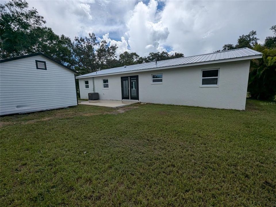 For Sale: $275,000 (3 beds, 1 baths, 1128 Square Feet)