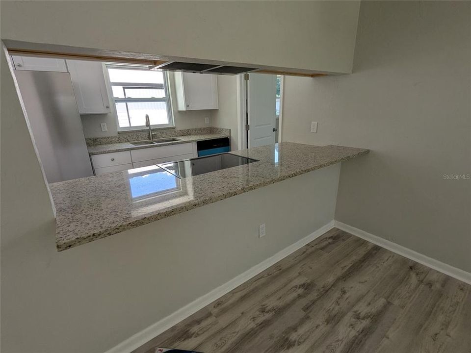 For Sale: $275,000 (3 beds, 1 baths, 1128 Square Feet)