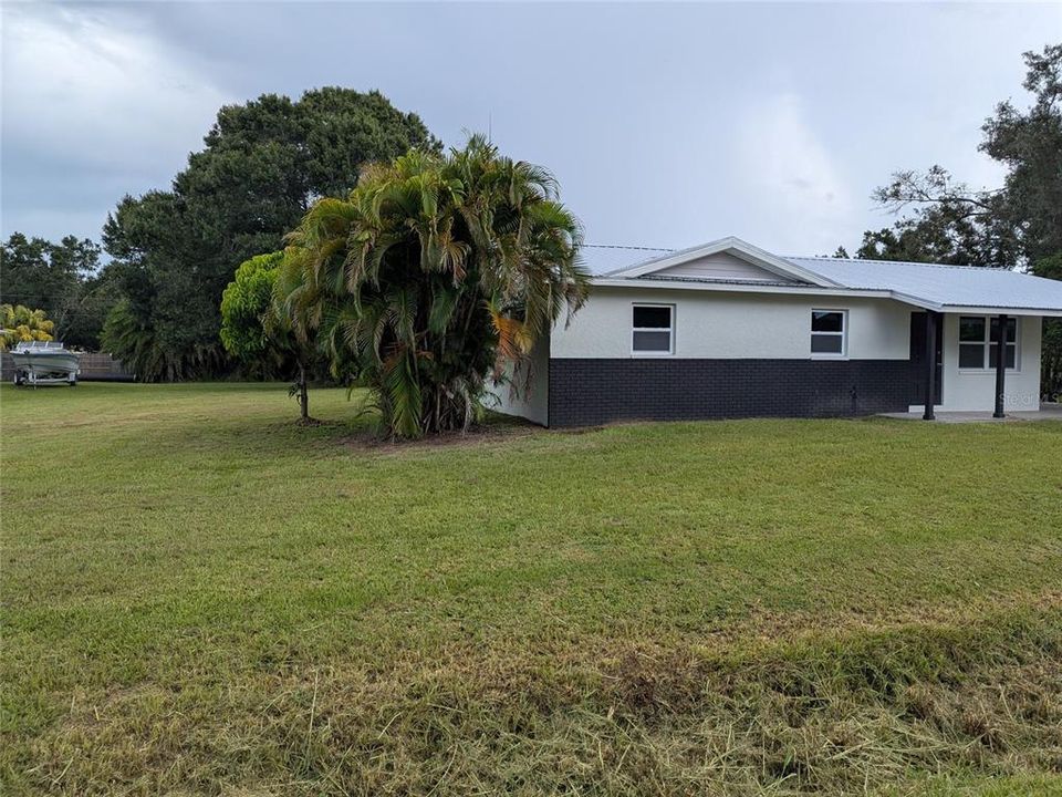 For Sale: $275,000 (3 beds, 1 baths, 1128 Square Feet)