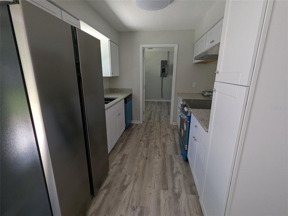 For Sale: $275,000 (3 beds, 1 baths, 1128 Square Feet)