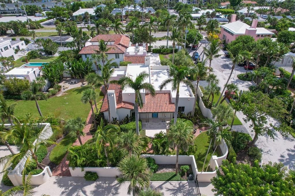 出租: $5,000 (3 贝兹, 2 浴室, 2139 平方英尺)