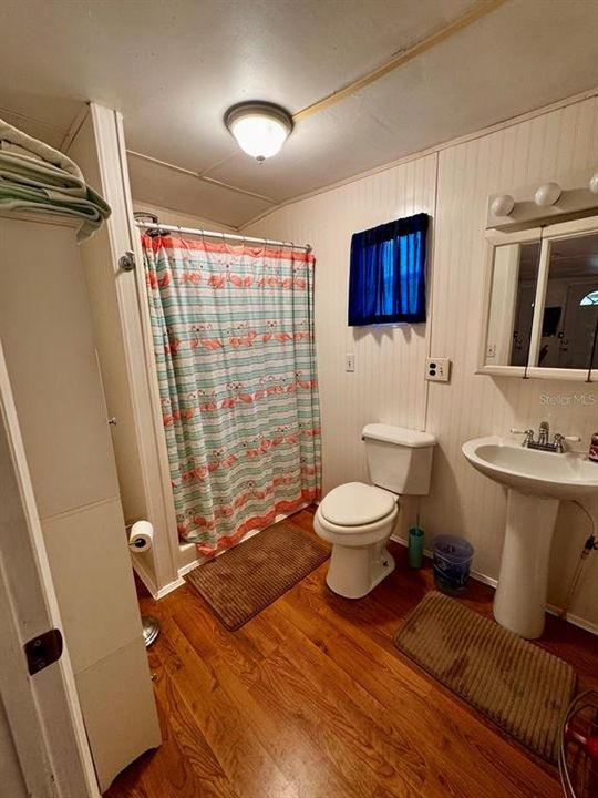 待售: $92,000 (2 贝兹, 1 浴室, 676 平方英尺)